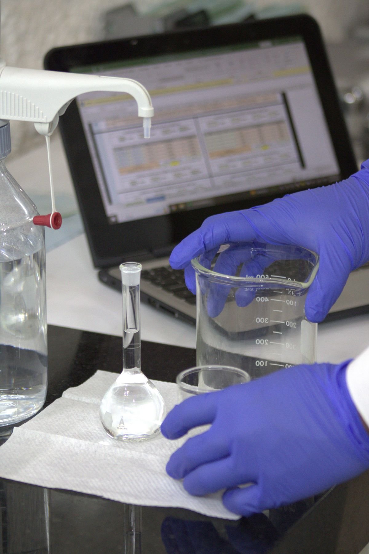 How to Check and Adjust pH in Hydroponics (And Why It Matters)